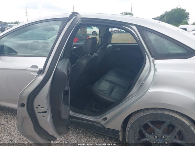 45193207 :رقم المزاد ، 1FADP3F27GL318834 vin ، 2016 Ford Focus Se مزاد بيع