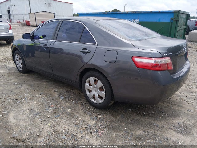 45193224 :رقم المزاد ، 4T1BE46K77U611068 vin ، 2007 Toyota Camry Le مزاد بيع
