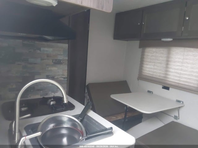 Coachmen Other 2019 5ZT2CWFC1KJ122141 Image 5
