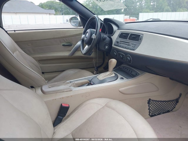 45193257 :رقم المزاد ، 4USBT33534LS52462 vin ، 2004 Bmw Z4 2.5i مزاد بيع