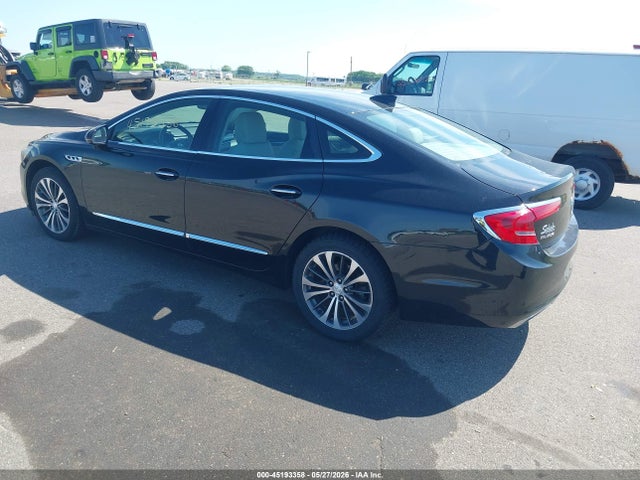 1G4ZP5SS5HU209054 Buick Lacrosse Essence