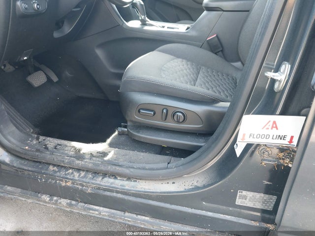 Продажа на аукционе авто 2019 Chevrolet Equinox Lt, vin: 2GNAXKEV4K6104282, номер лота: 45193363