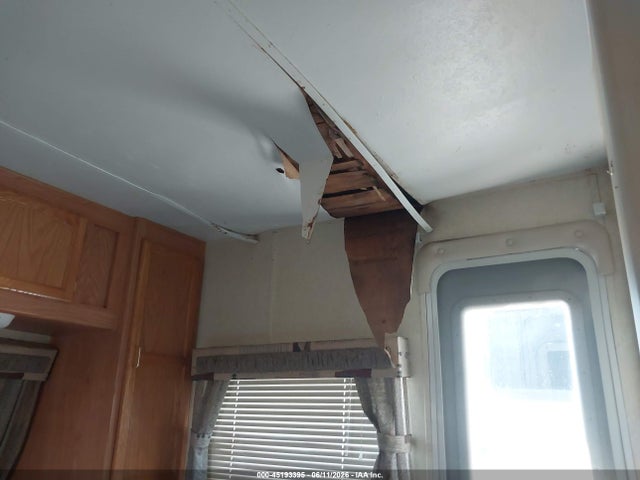 2003 Jayco Qwest Tsl Series M-2 მანქანა იყიდება აუქციონზე, vin: 1UJBJ02M4316D0071, აუქციონის ნომერი: 45193395
