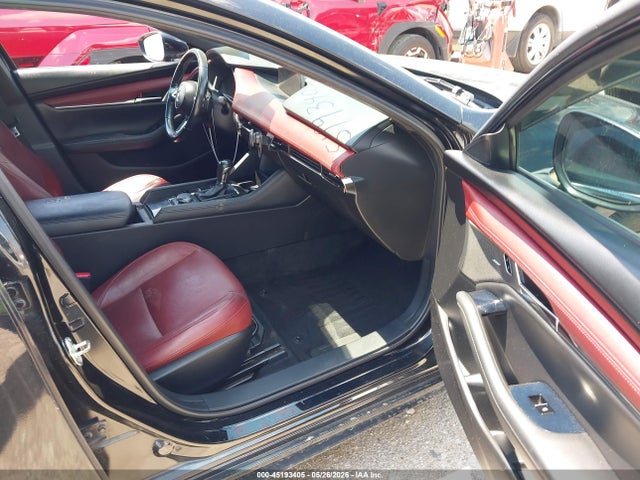 Продаж на аукціоні авто 2019 Mazda Mazda3 Premium Package, vin: JM1BPANM0K1139175, номер лоту: 45193405