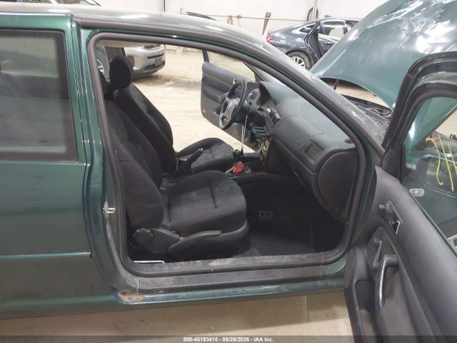 Продажа на аукционе авто 2000 Volkswagen Golf Gl, vin: WVWBA21J8YW647425, номер лота: 45193415