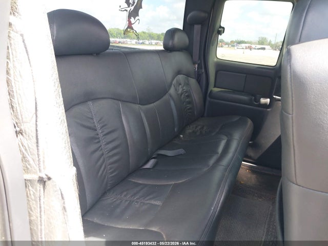 2000 Gmc Sierra 1500 Sle მანქანა იყიდება აუქციონზე, vin: 2GTEC19T7Y1340469, აუქციონის ნომერი: 45193432