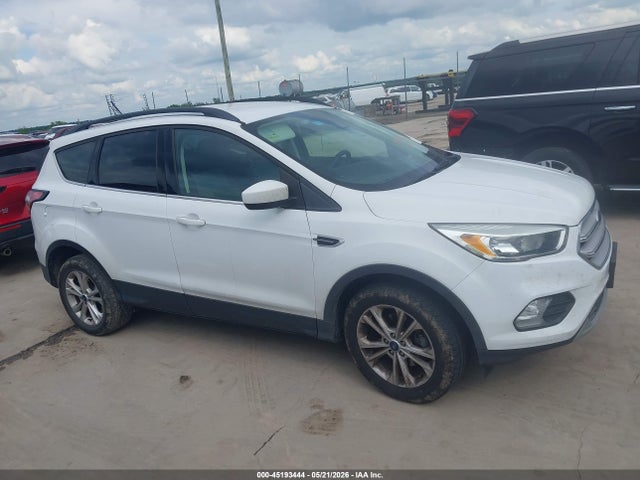 Продаж на аукціоні авто 2018 Ford Escape Se, vin: 1FMCU0GD9JUA75621, номер лоту: 45193444