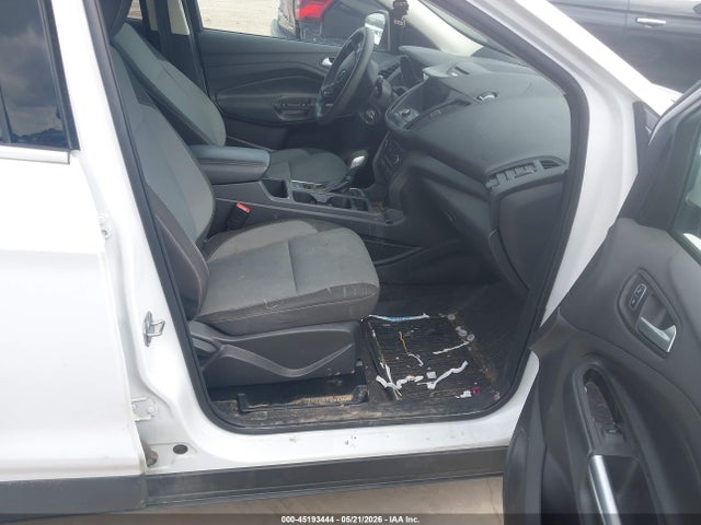 Продаж на аукціоні авто 2018 Ford Escape Se, vin: 1FMCU0GD9JUA75621, номер лоту: 45193444