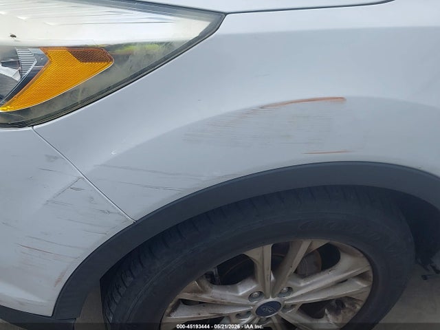Продаж на аукціоні авто 2018 Ford Escape Se, vin: 1FMCU0GD9JUA75621, номер лоту: 45193444