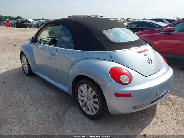 2010 Volkswagen New Beetle 2.5l მანქანა იყიდება აუქციონზე, vin: 3VWRW3AL0AM005890, აუქციონის ნომერი: 45193478