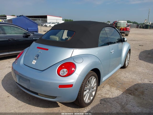 2010 Volkswagen New Beetle 2.5l მანქანა იყიდება აუქციონზე, vin: 3VWRW3AL0AM005890, აუქციონის ნომერი: 45193478