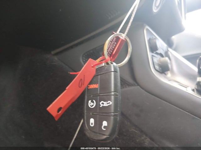 45193479 :رقم المزاد ، 2C3CDZAG9FH822032 vin ، 2015 Dodge Challenger Sxt مزاد بيع