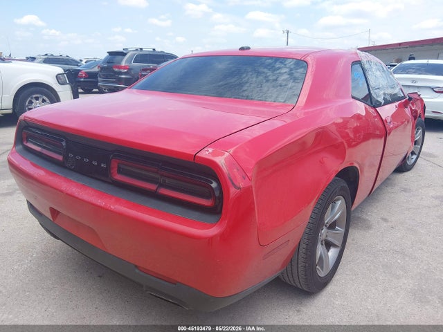 45193479 :رقم المزاد ، 2C3CDZAG9FH822032 vin ، 2015 Dodge Challenger Sxt مزاد بيع
