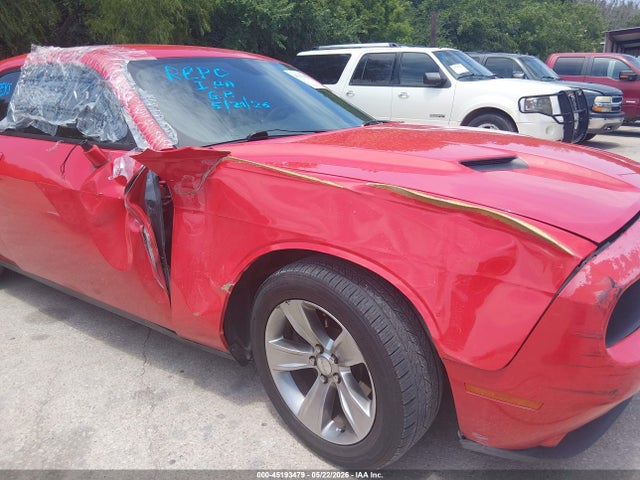 45193479 :رقم المزاد ، 2C3CDZAG9FH822032 vin ، 2015 Dodge Challenger Sxt مزاد بيع