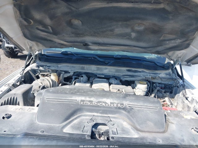 45193484 :رقم المزاد ، 3C6UR4HL6KG712905 vin ، 2019 Ram 2500 Tradesman  4x2 8' Box مزاد بيع