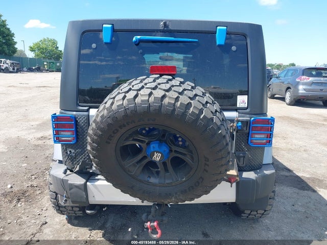 2015 Jeep Wrangler Unlimited Sahara მანქანა იყიდება აუქციონზე, vin: 1C4BJWEG5FL533550, აუქციონის ნომერი: 45193488