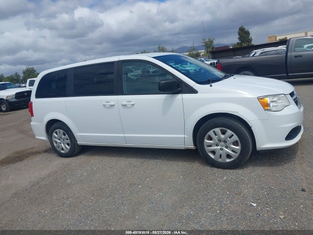 2C4RDGBG9JR296903 Dodge Grand Caravan Se