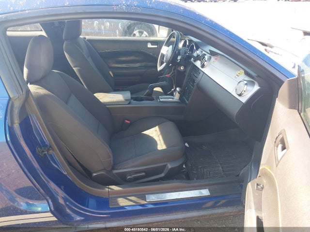 Продажа на аукционе авто 2007 Ford Mustang V6 Deluxe/v6 Premium, vin: 1ZVFT80N075243572, номер лота: 45193542
