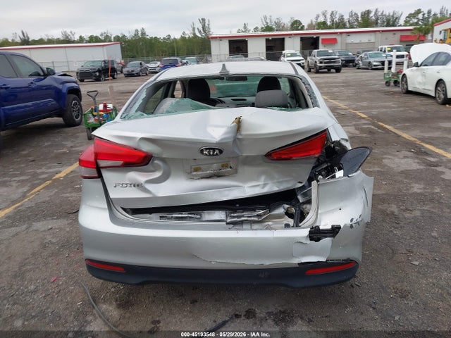 Aukcja sprzedaży 2017 Kia Forte Lx, vin: 3KPFK4A73HE015702, numer aukcji: 45193548
