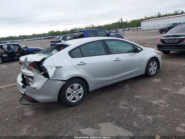 Aukcja sprzedaży 2017 Kia Forte Lx, vin: 3KPFK4A73HE015702, numer aukcji: 45193548