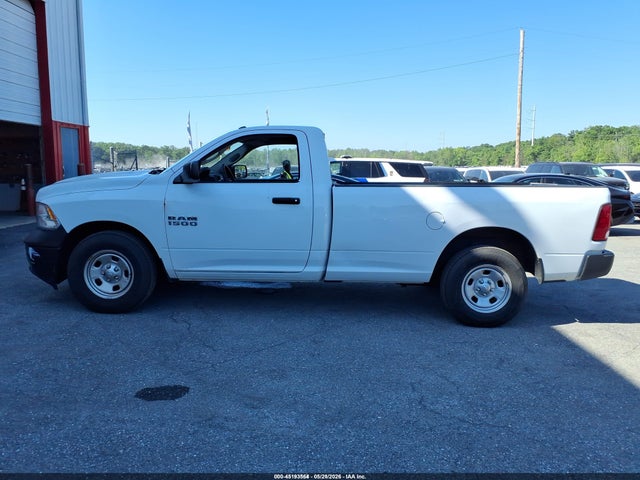 Продажа на аукционе авто 2017 Ram 1500 Tradesman  4x2 8' Box, vin: 3C6JR6DG1HG680994, номер лота: 45193564