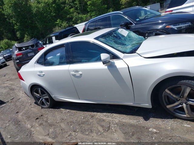 45193603 :رقم المزاد ، JTHCM1D2XH5015637 vin ، 2017 Lexus Is 300 مزاد بيع