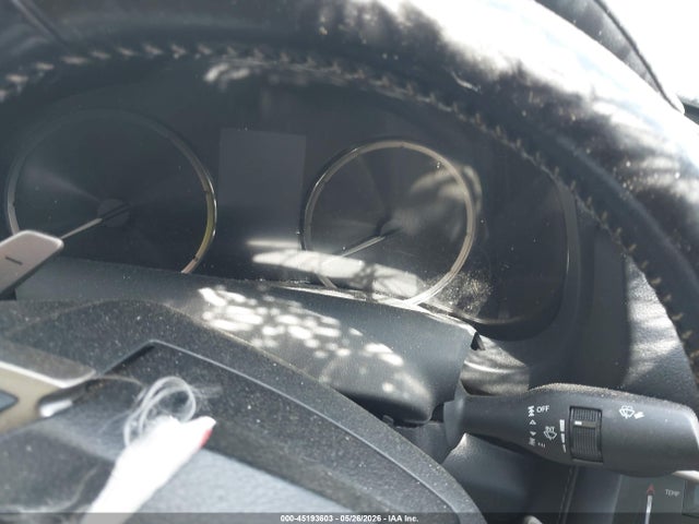 45193603 :رقم المزاد ، JTHCM1D2XH5015637 vin ، 2017 Lexus Is 300 مزاد بيع
