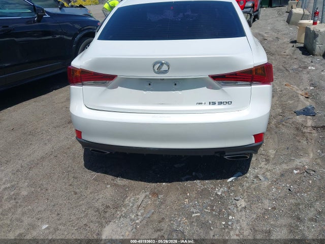 45193603 :رقم المزاد ، JTHCM1D2XH5015637 vin ، 2017 Lexus Is 300 مزاد بيع