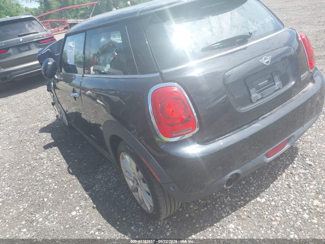 2021 Mini Hardtop Oxford Edition მანქანა იყიდება აუქციონზე, vin: WMWXR3C07M2N13593, აუქციონის ნომერი: 45193657