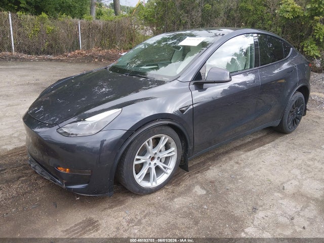 2024 Tesla Model Y Long Range Single Motor Rear-wheel Drive/rwd მანქანა იყიდება აუქციონზე, vin: 7SAYGDED0RF093475, აუქციონის ნომერი: 45193703