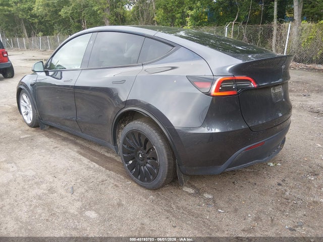45193703 :رقم المزاد ، 7SAYGDED0RF093475 vin ، 2024 Tesla Model Y Long Range Single Motor Rear-wheel Drive/rwd مزاد بيع