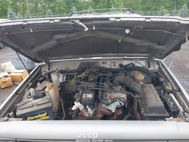 2001 Jeep Cherokee Sport მანქანა იყიდება აუქციონზე, vin: 1J4FF47S01L571814, აუქციონის ნომერი: 45193742