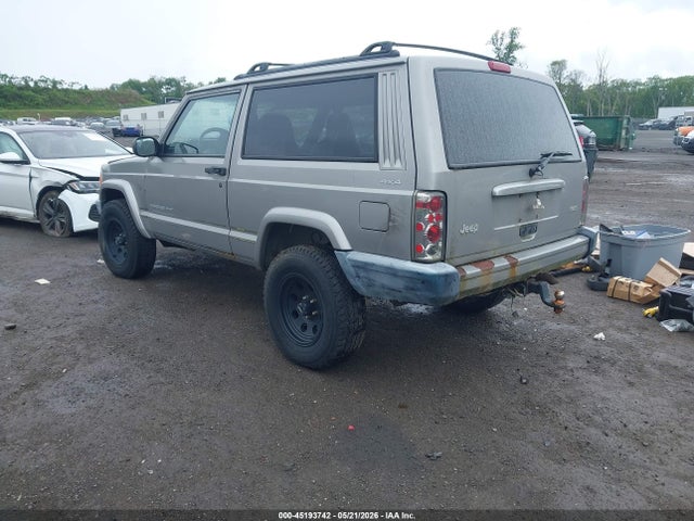 2001 Jeep Cherokee Sport მანქანა იყიდება აუქციონზე, vin: 1J4FF47S01L571814, აუქციონის ნომერი: 45193742