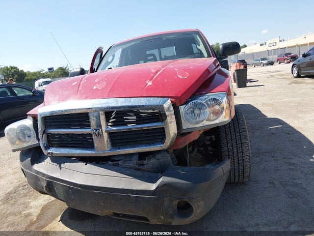 45193745 :رقم المزاد ، 1D7HW48N15S245528 vin ، 2005 Dodge Dakota Slt مزاد بيع