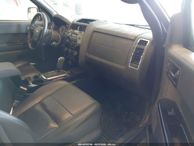 45193746 :رقم المزاد ، 1FMCU0EGXBKB64656 vin ، 2011 Ford Escape Limited مزاد بيع
