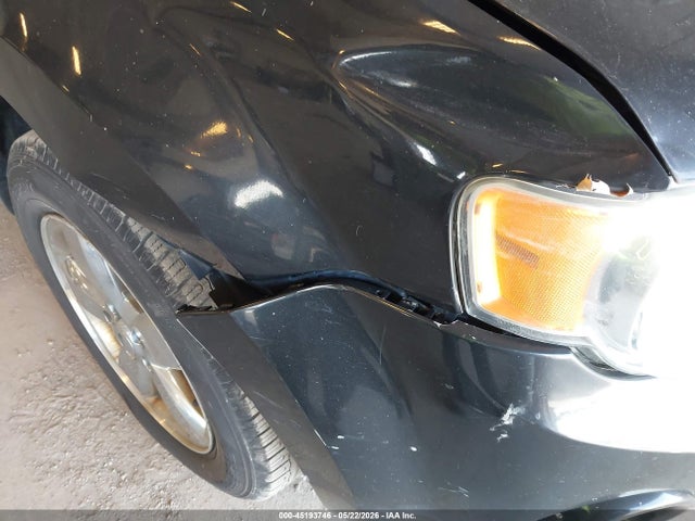 45193746 :رقم المزاد ، 1FMCU0EGXBKB64656 vin ، 2011 Ford Escape Limited مزاد بيع