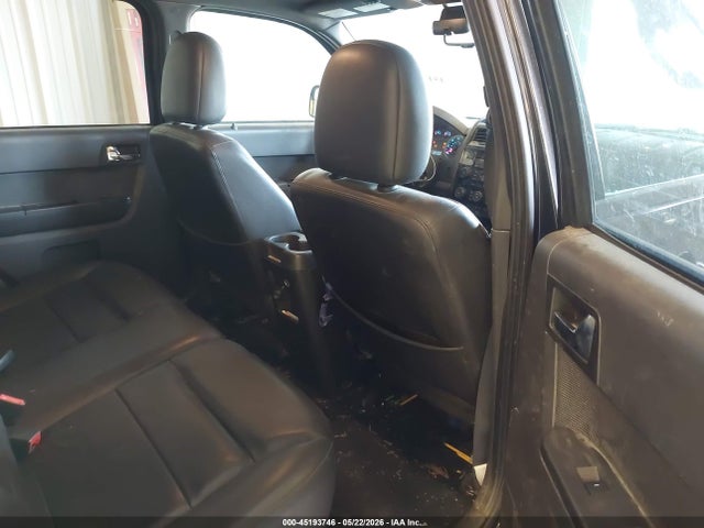 45193746 :رقم المزاد ، 1FMCU0EGXBKB64656 vin ، 2011 Ford Escape Limited مزاد بيع