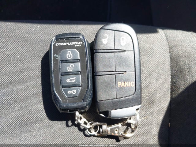 1C4RDJAG5KC701485 Dodge Durango Sxt Awd