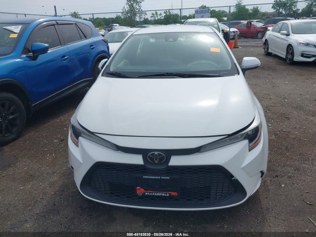 45193830 :رقم المزاد ، JTDEPRAE5LJ006004 vin ، 2020 Toyota Corolla Le مزاد بيع