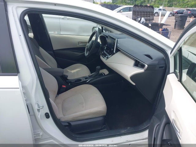 45193830 :رقم المزاد ، JTDEPRAE5LJ006004 vin ، 2020 Toyota Corolla Le مزاد بيع