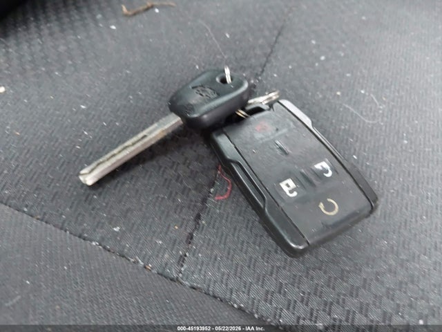 1GCVKRECXHZ206408 Chevrolet Silverado 1500 2lt