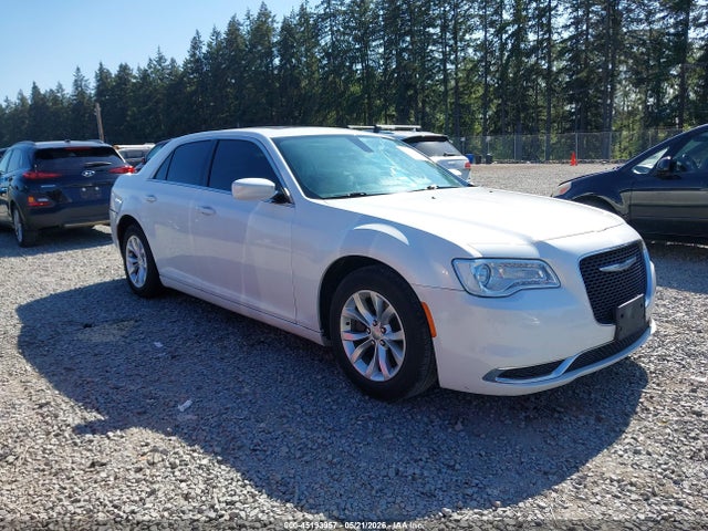 Продаж на аукціоні авто 2015 Chrysler 300 Limited, vin: 2C3CCAAG5FH853248, номер лоту: 45193957