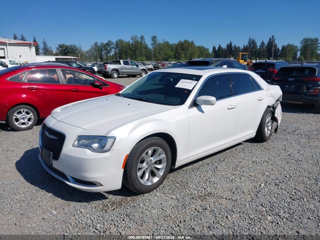 Chrysler 300 Limited 2015 2C3CCAAG5FH853248 Image 2