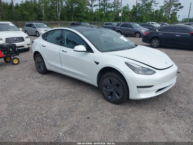 Tesla Model 3 Rear-wheel Drive 2022 5YJ3E1EA6NF164139 Image 1