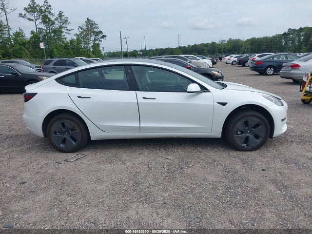 Tesla Model 3 Rear-wheel Drive 2022 5YJ3E1EA6NF164139 Image 12