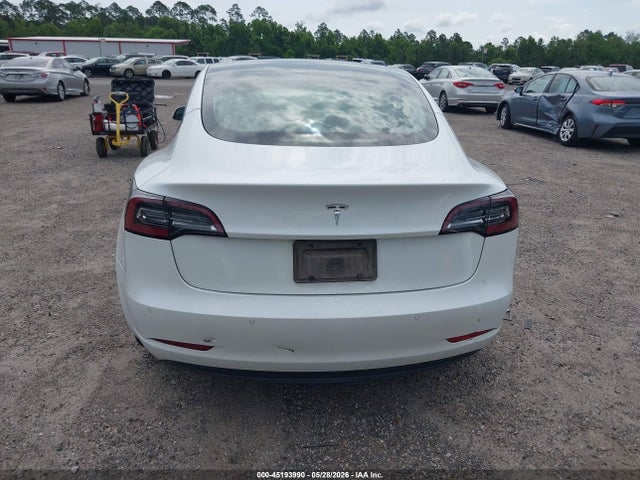 Tesla Model 3 Rear-wheel Drive 2022 5YJ3E1EA6NF164139 Image 15