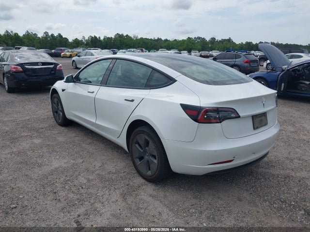 Tesla Model 3 Rear-wheel Drive 2022 5YJ3E1EA6NF164139 Image 3