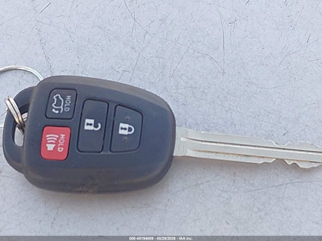 Toyota Rav4 Xle 2017 JTMRFREV7HJ157075 Image 11