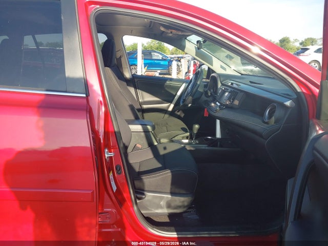 Toyota Rav4 Xle 2017 JTMRFREV7HJ157075 Image 5