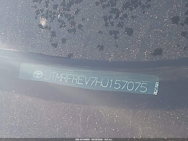 Toyota Rav4 Xle 2017 JTMRFREV7HJ157075 Image 9